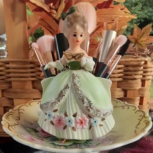 Relpo Masquerade Southern Belle Planter HTF!